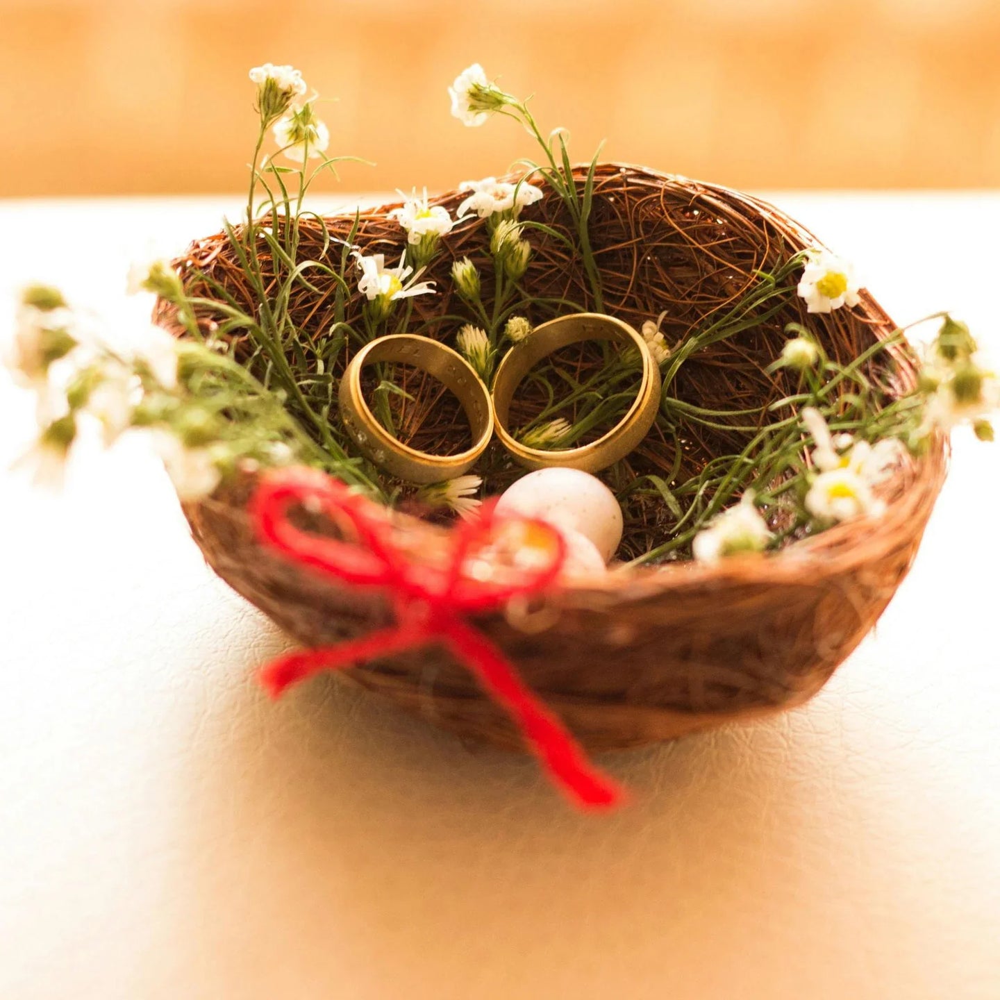 30 DIY Wedding Ideas to Save Money - Larson Jewelers