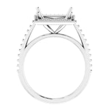 Anillo de compromiso VIVIENNE con solitario de cuatro puntas y halo pavé de diamantes de laboratorio para piedras cuadradas