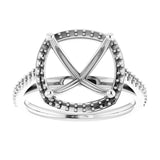 Anillo de compromiso VIVIENNE con solitario de cuatro puntas y halo pavé de diamantes de laboratorio para piedras cojín