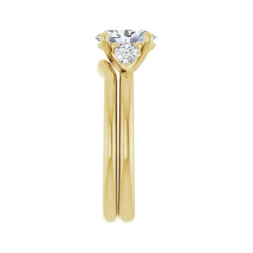 BUTTERCUP 14K Yellow Gold Oval Lab Grown Diamond Engagement Ring - Larson Jewelers