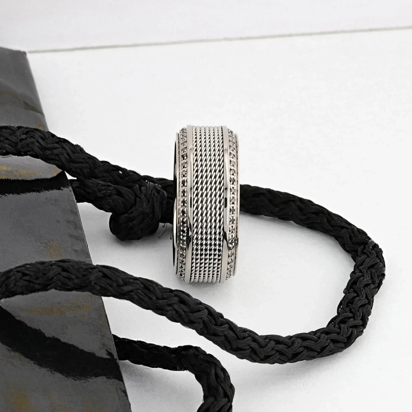 GAUNTLET Steel Chain Titanium Wedding Ring Polished Beveled Edges Set with Round Black Diamonds - 10mm - Larson Jewelers