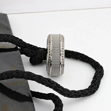 GAUNTLET Steel Chain Titanium Wedding Ring Polished Beveled Edges Set with Round Black Diamonds - 10mm - Larson Jewelers