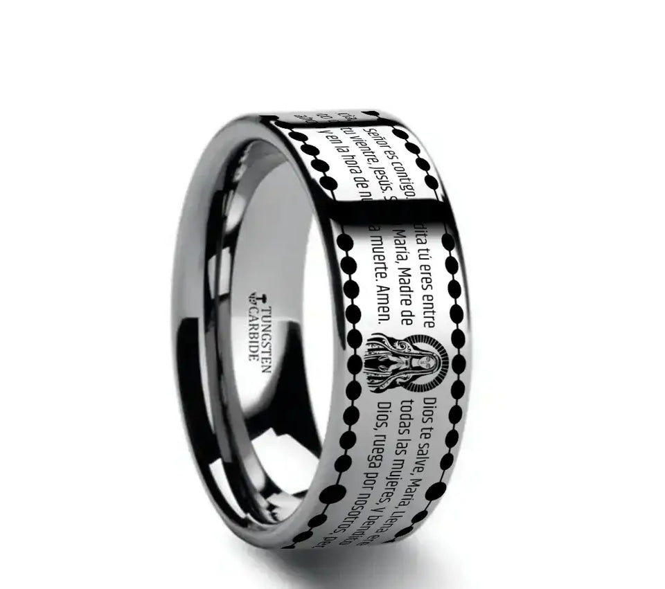 AVE MARÍA Grabada en un Anillo de Carburo de Tungsteno - Larson Jewelers