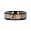 Alliance pour homme TRES en céramique noire polie biseautée avec incrustation de bois de cerf ombré - 8 mm