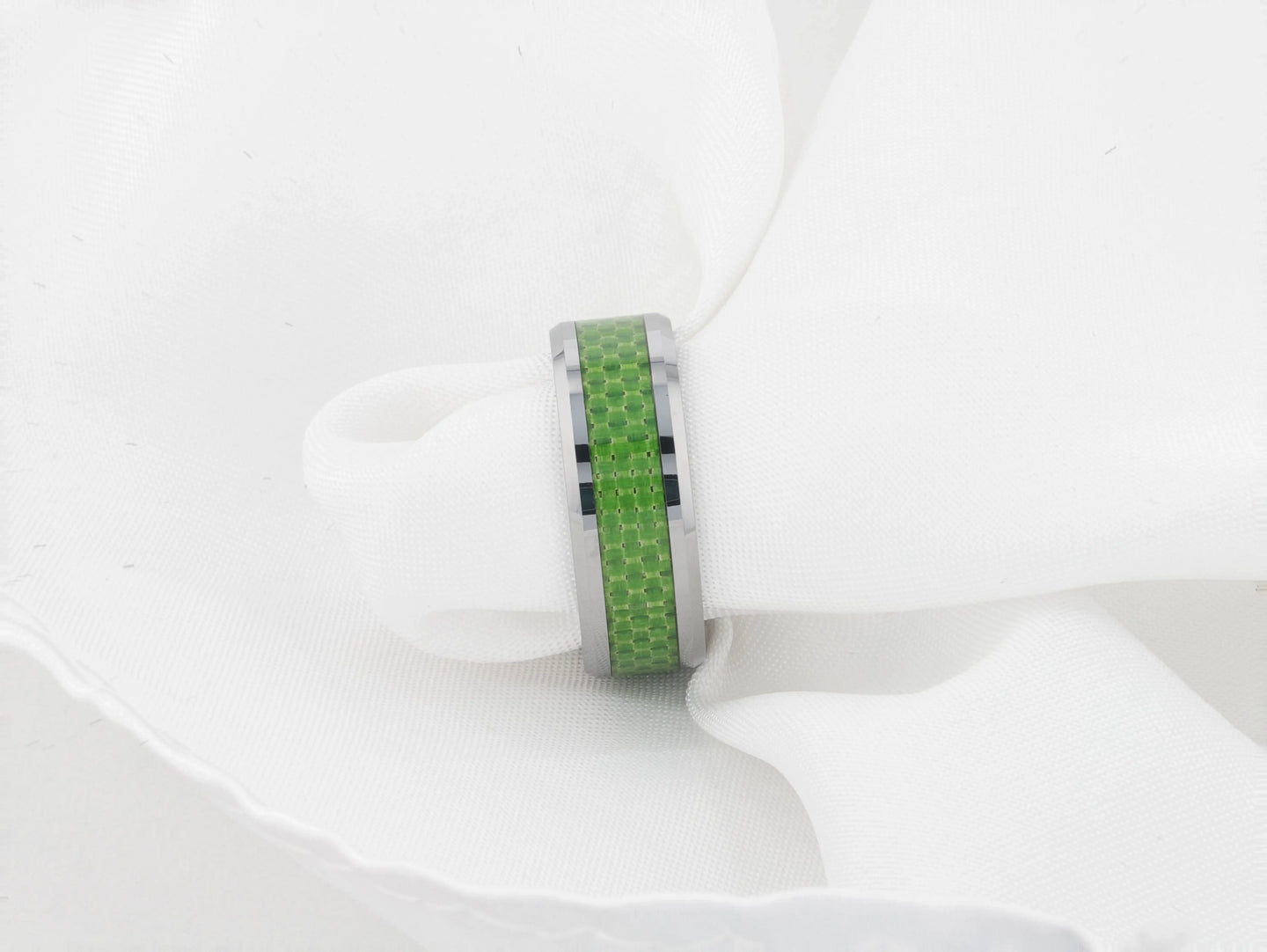 VERMONT Tungsten Wedding Band With Emerald Green Carbon Fiber Inlay - 8mm - Larson Jewelers