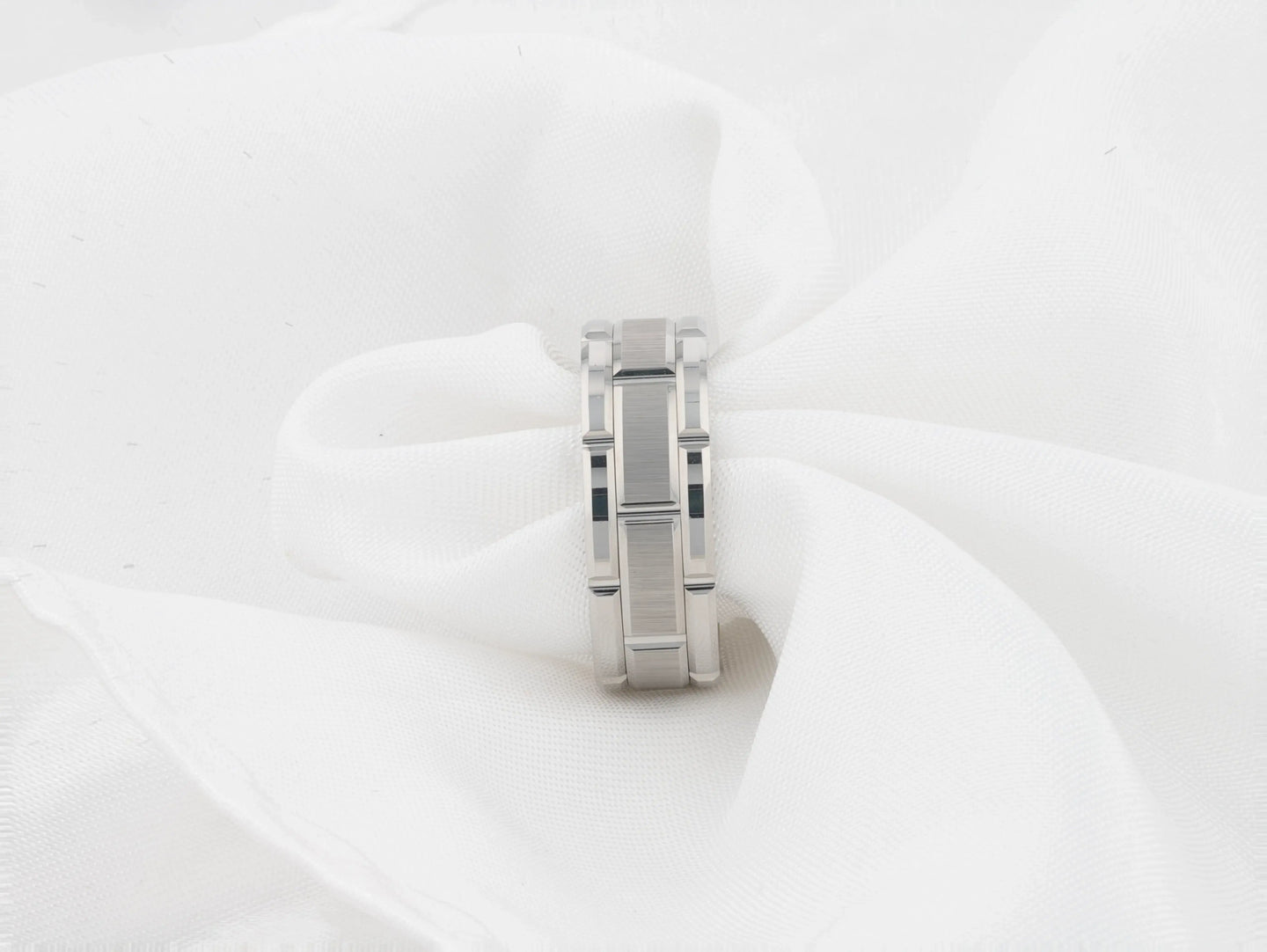 WARWICK Beveled Tungsten Carbide Wedding Band with Brush Finished Center and Alternating Grooves - 8mm - Larson Jewelers