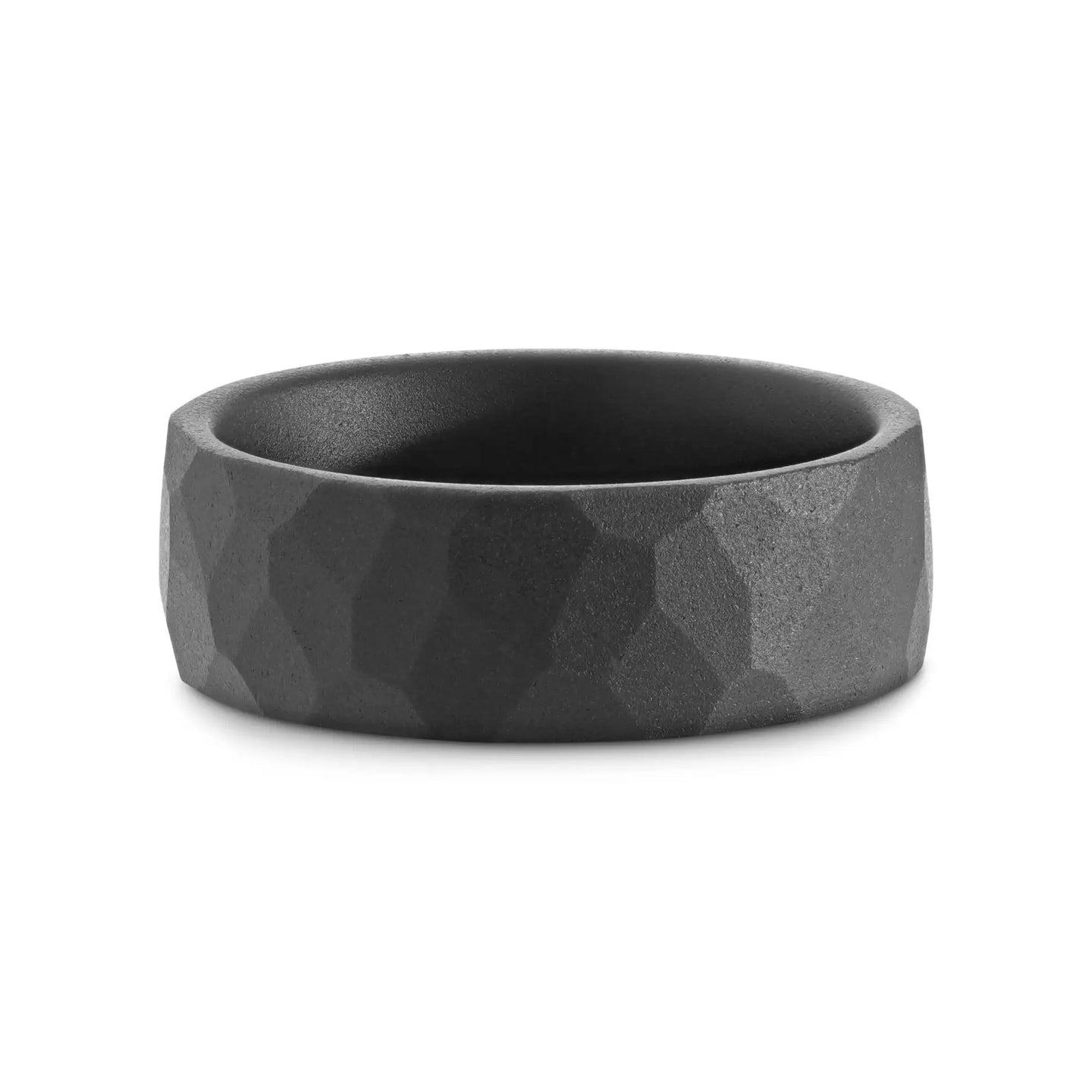 Low side profile of the matte black hammered tungsten ring